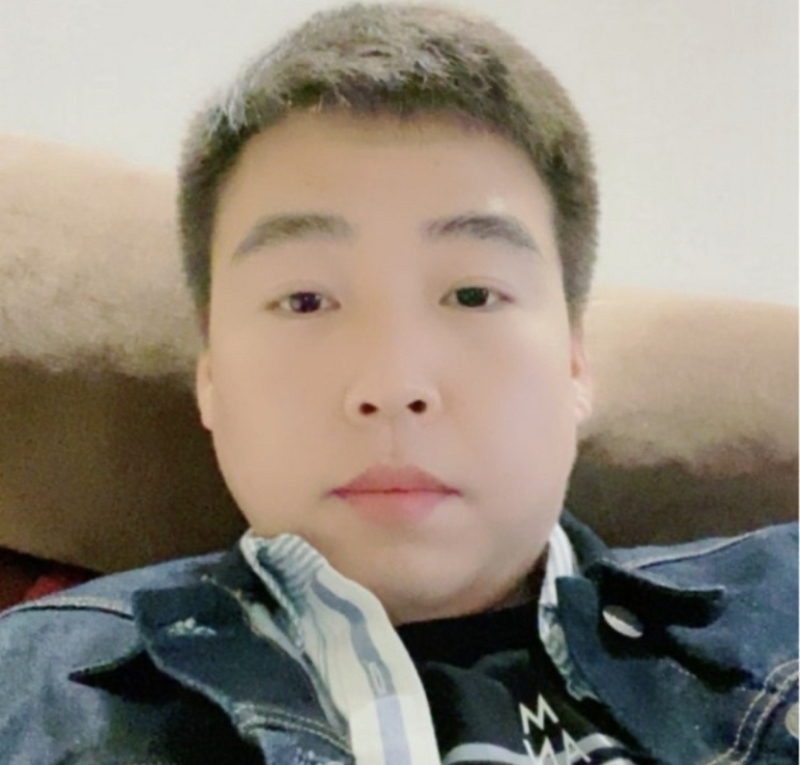 痞子涛的第一张照片--曲靖相亲服务中心
