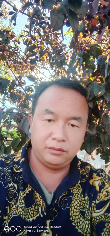 战狼的第一张照片--曲靖相亲服务中心