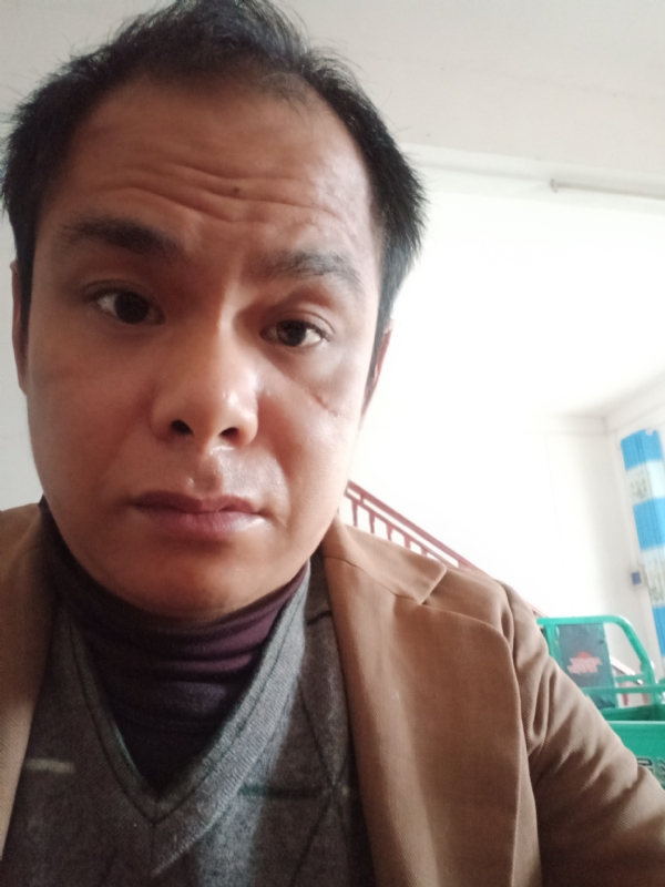 唐水果店发发发的第一张照片--曲靖相亲服务中心