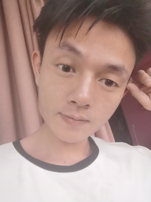 一一得一的第一张照片--曲靖相亲服务中心