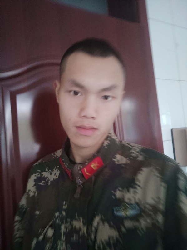 洛洛的第一张照片--曲靖相亲服务中心