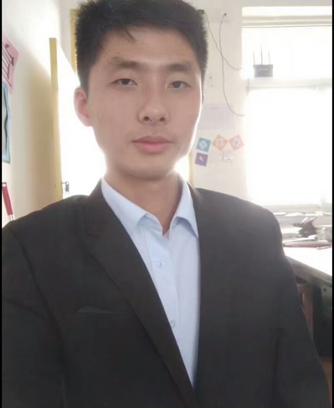 乘风踏月的第一张照片--曲靖相亲服务中心