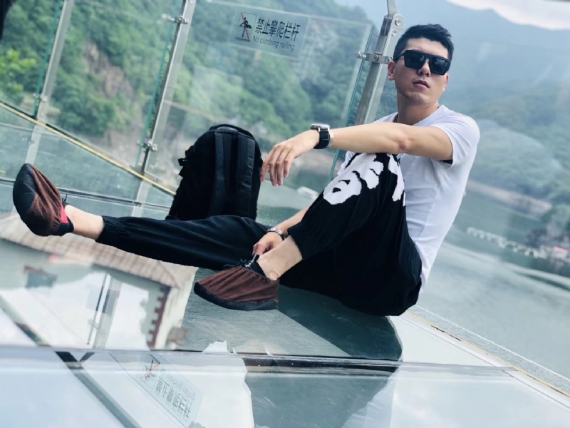庄周梦蝶的第一张照片--曲靖相亲服务中心