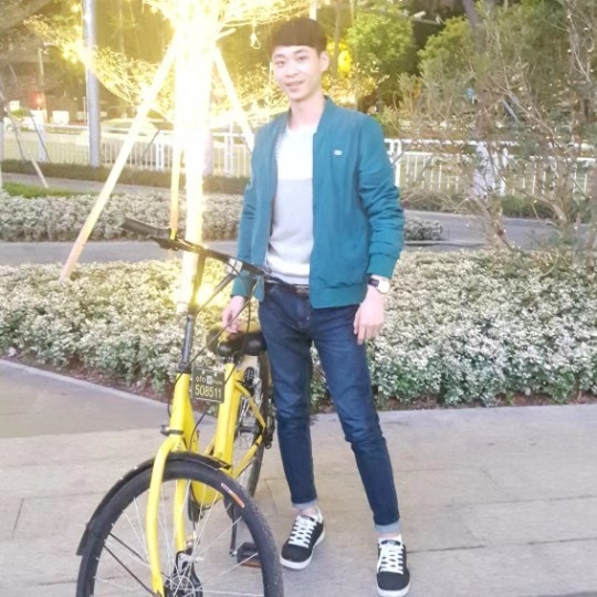 李伟的第一张照片--曲靖相亲服务中心