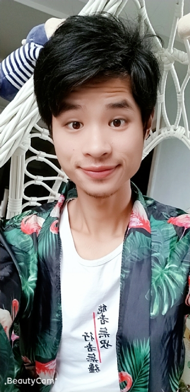 靠谱在联系的第一张照片--曲靖相亲服务中心