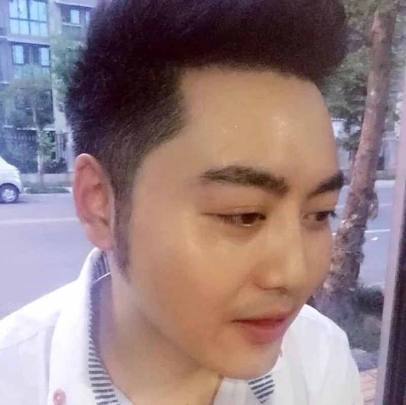 加油吧少年的第二张照片--曲靖相亲服务中心