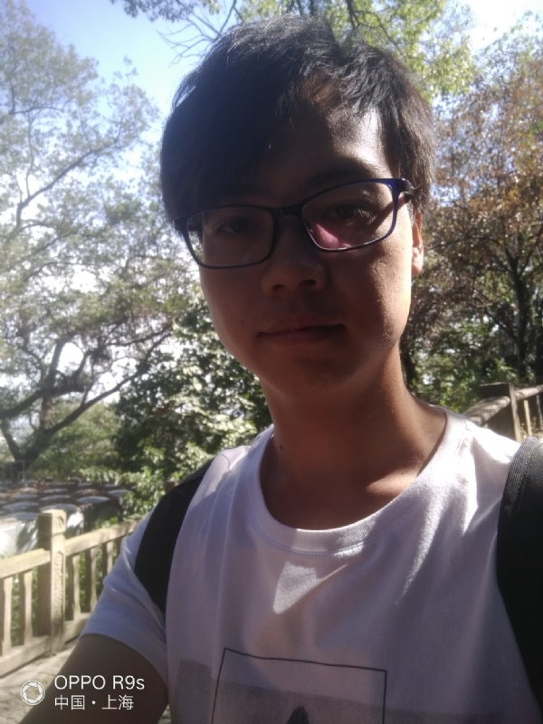 不忘旧年的第一张照片--曲靖相亲服务中心