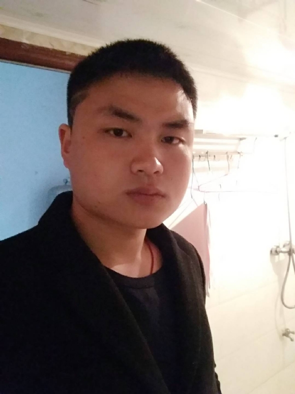 康康一下的第一张照片--曲靖相亲服务中心