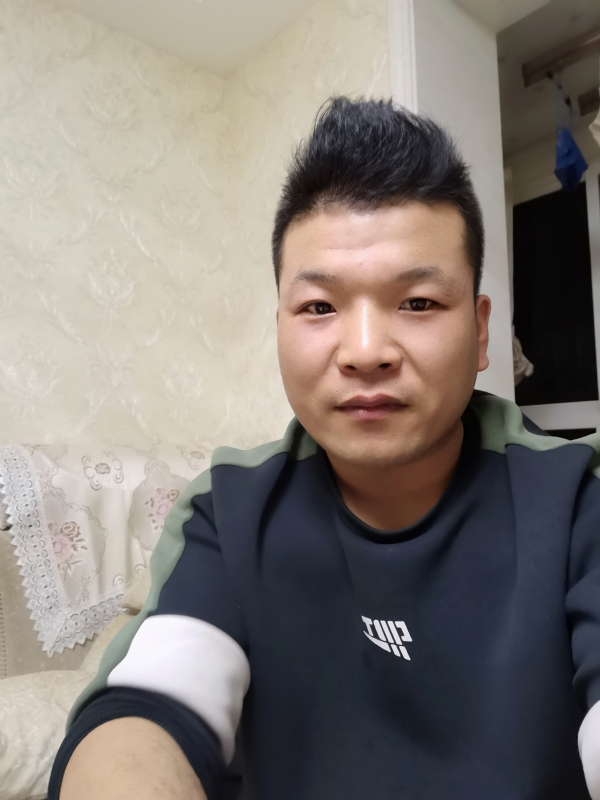 小猪猪的第一张照片--曲靖相亲服务中心