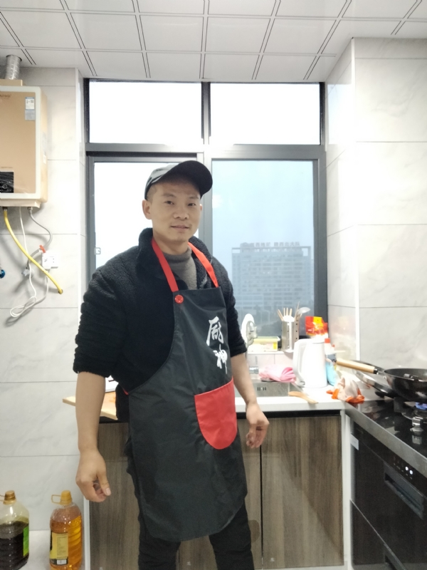 国宝的第一张照片--曲靖相亲服务中心