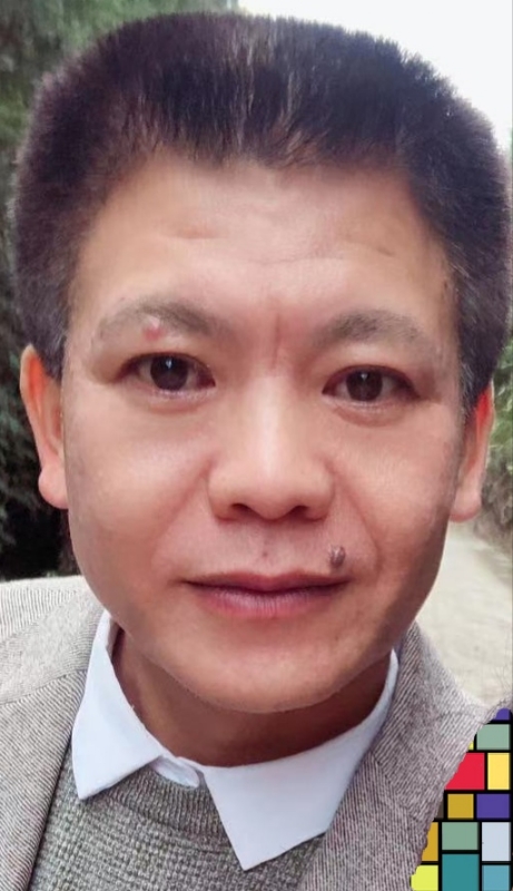 水中月的第一张照片--曲靖相亲服务中心