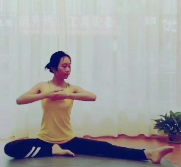 静静子的第一张照片--曲靖相亲服务中心