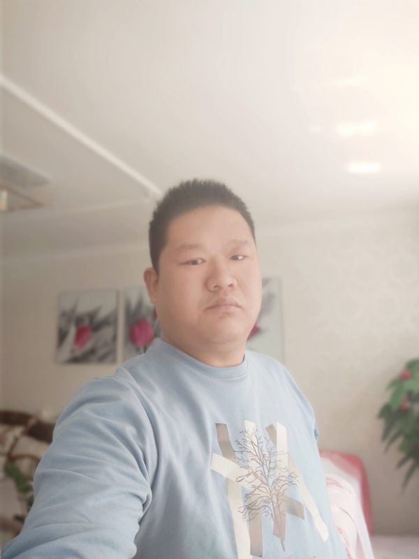 别无选择的第一张照片--曲靖相亲服务中心