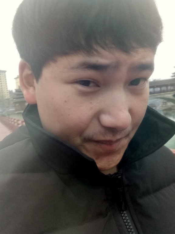 侗族青年作家超超的第二张照片--曲靖相亲服务中心