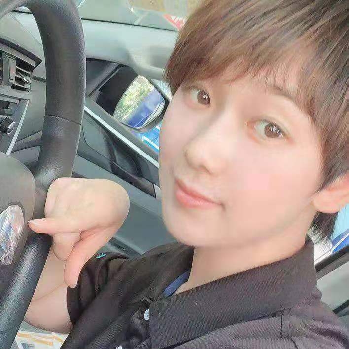 燕子的第一张照片--曲靖相亲服务中心