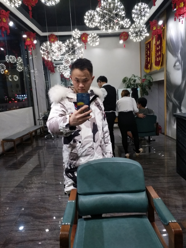 简单的第一张照片--曲靖相亲服务中心