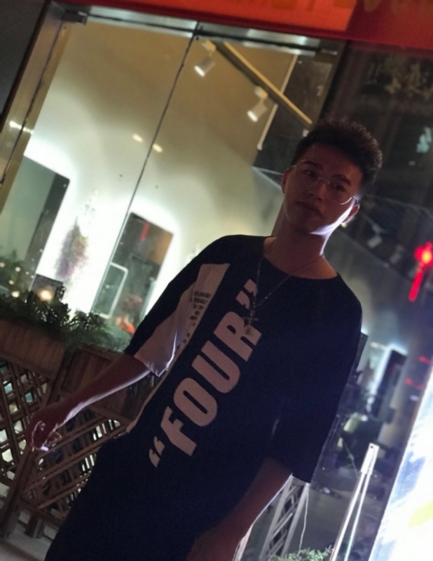 寻找的第一张照片--曲靖相亲服务中心