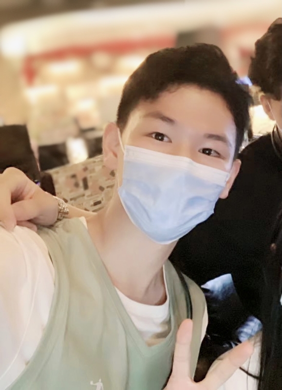 六月的春风的第一张照片--曲靖相亲服务中心