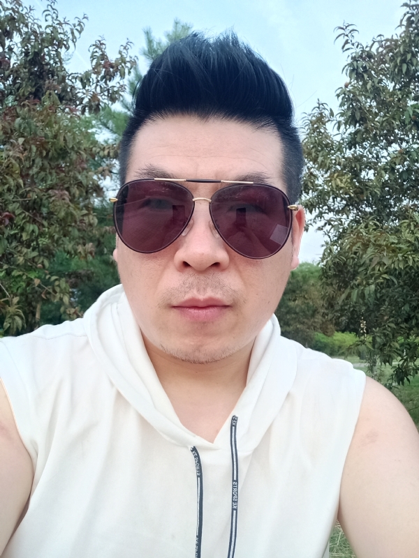 等风来的第二张照片--曲靖相亲服务中心
