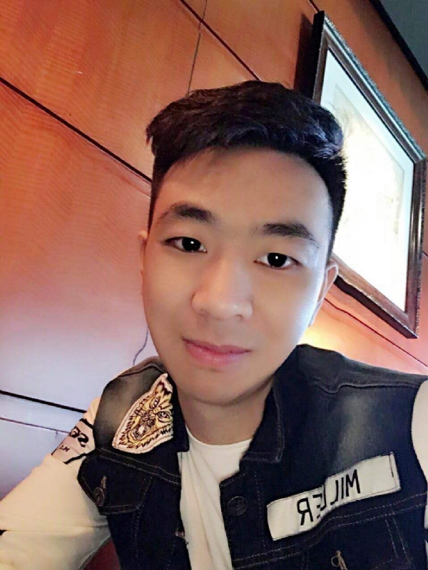 滞后的微笑的第三张照片--曲靖相亲服务中心