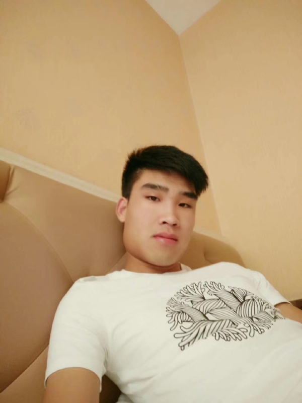 谁不曾孤单上路的第二张照片--曲靖相亲服务中心
