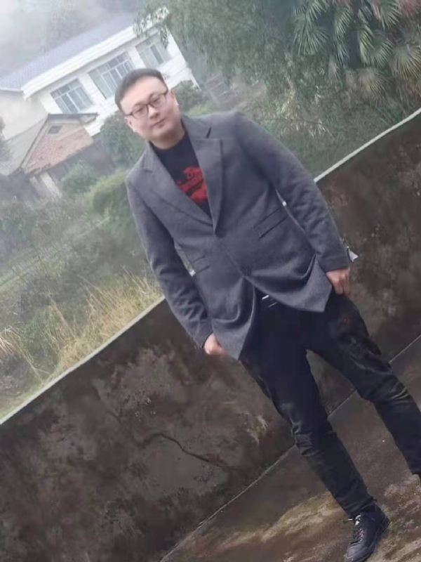 冰城的第一张照片--曲靖相亲服务中心