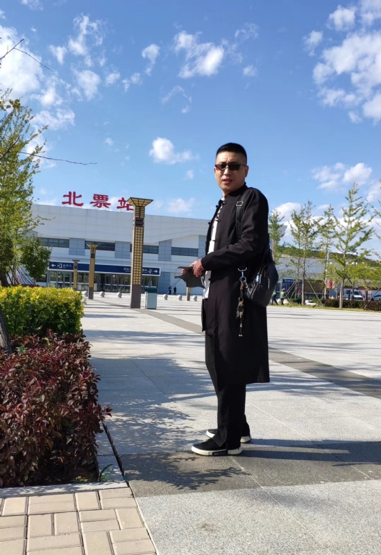 仟佰渡的第一张照片--曲靖相亲服务中心