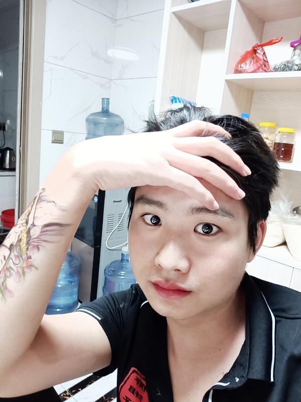 一纸荒年的第一张照片--曲靖相亲服务中心