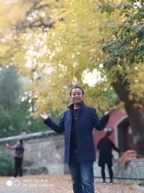 爱转角的第一张照片--曲靖相亲服务中心