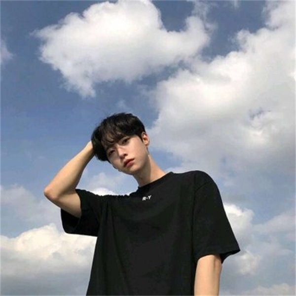 不忘初心的第一张照片--曲靖相亲服务中心