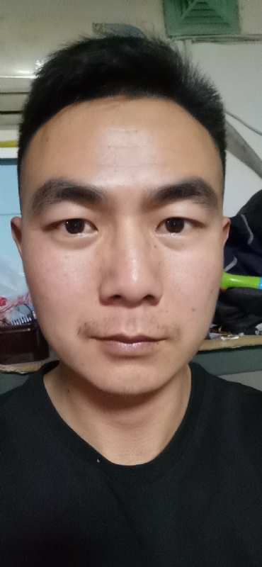 朴实无华的第一张照片--曲靖相亲服务中心