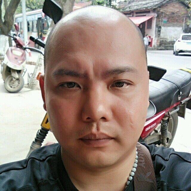开心就好的第一张照片--曲靖相亲服务中心