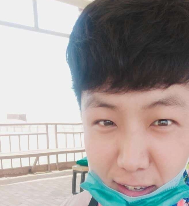 回族小伙的第一张照片--曲靖相亲服务中心