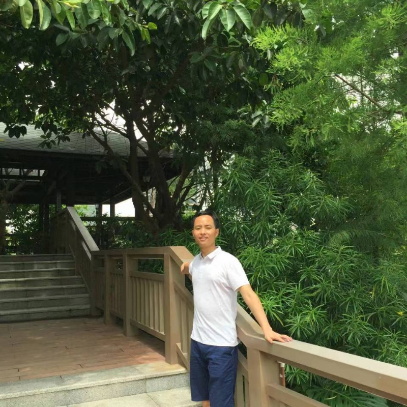 教书育人的第一张照片--曲靖相亲服务中心