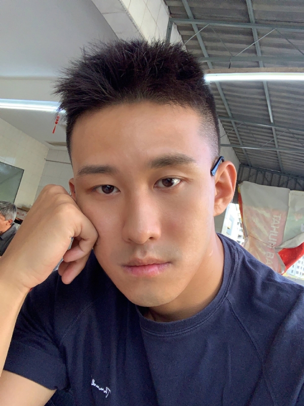 相见恨晚的第二张照片--曲靖相亲服务中心