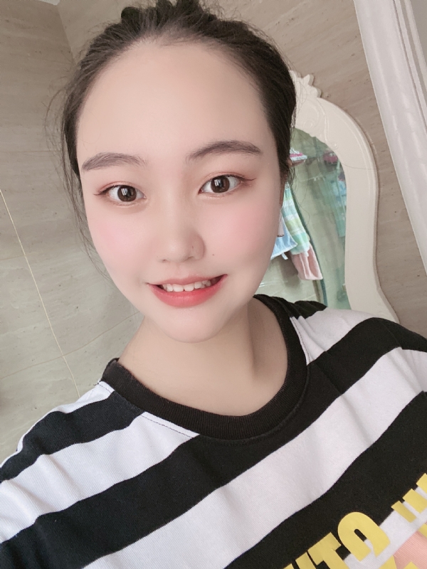 灵儿的第二张照片--曲靖相亲服务中心