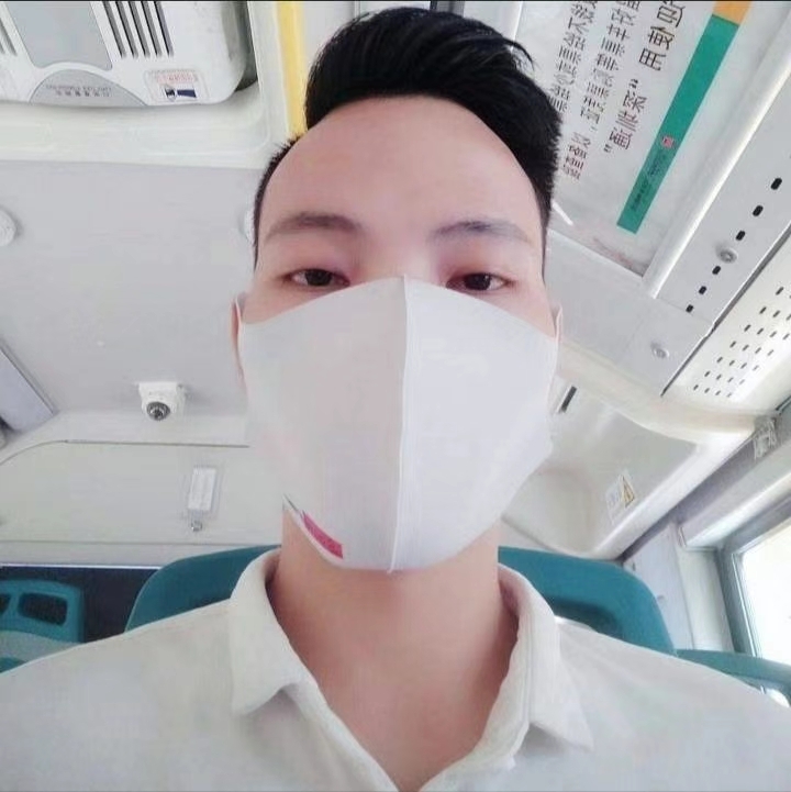 摆渡者的第一张照片--曲靖相亲服务中心