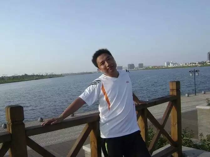 才乡痴情的第二张照片--曲靖相亲服务中心