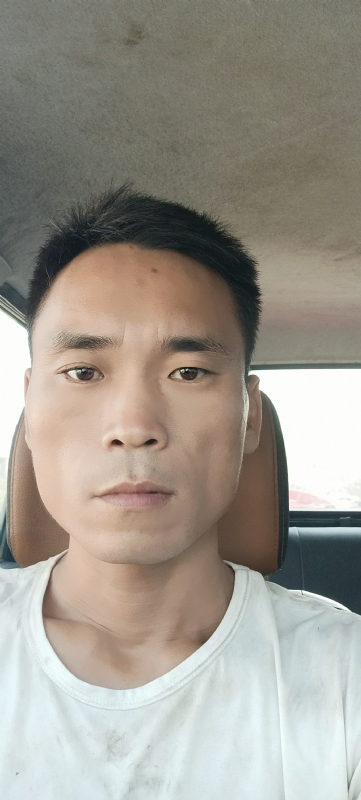 石头的第一张照片--曲靖相亲服务中心