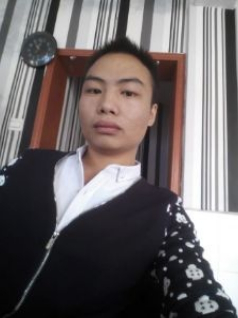 阿龙的第二张照片--曲靖相亲服务中心
