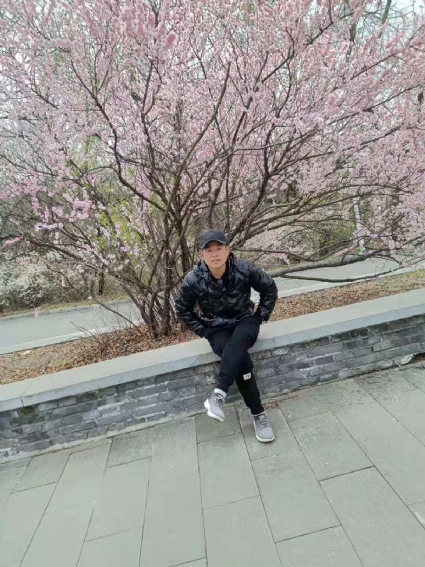 寻找幸福的第一张照片--曲靖相亲服务中心