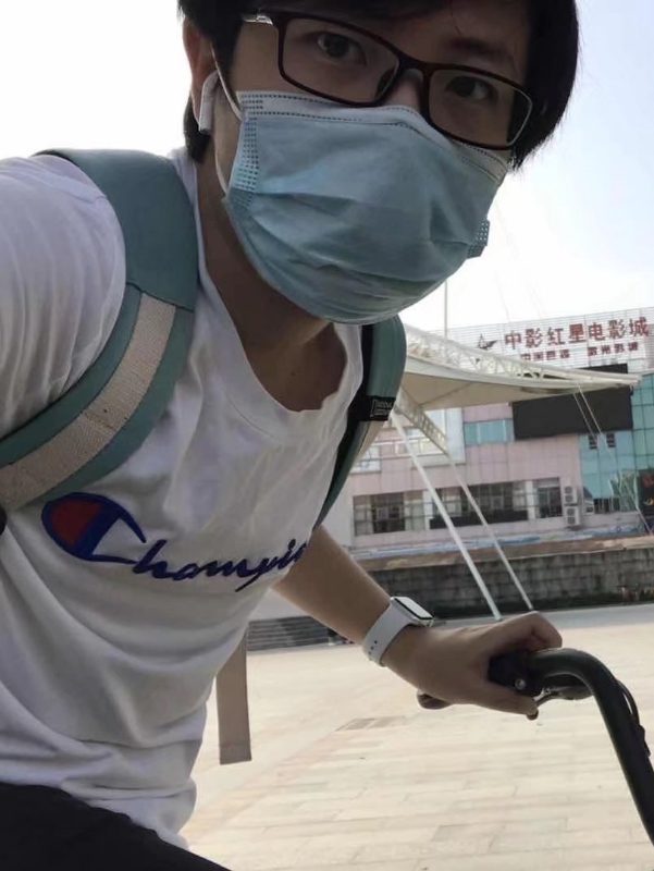 丁先生的第二张照片--曲靖相亲服务中心