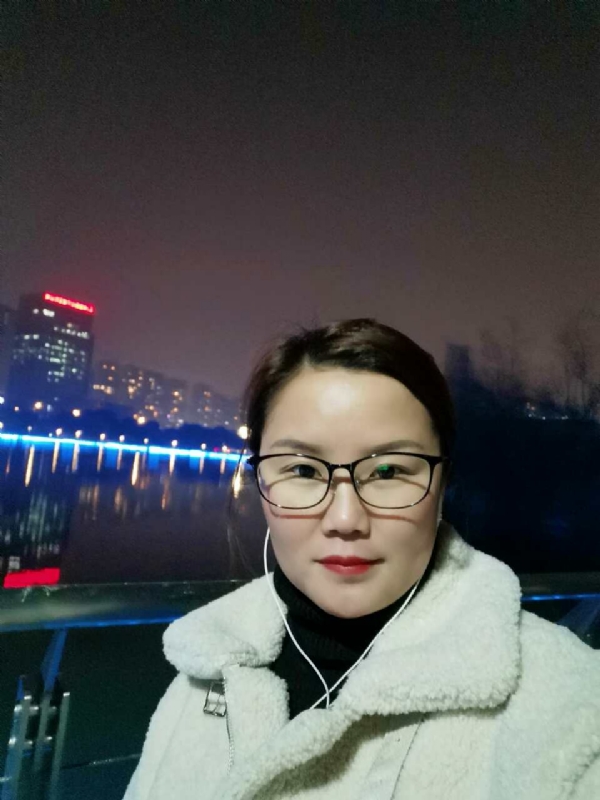 小英的第一张照片--曲靖相亲服务中心