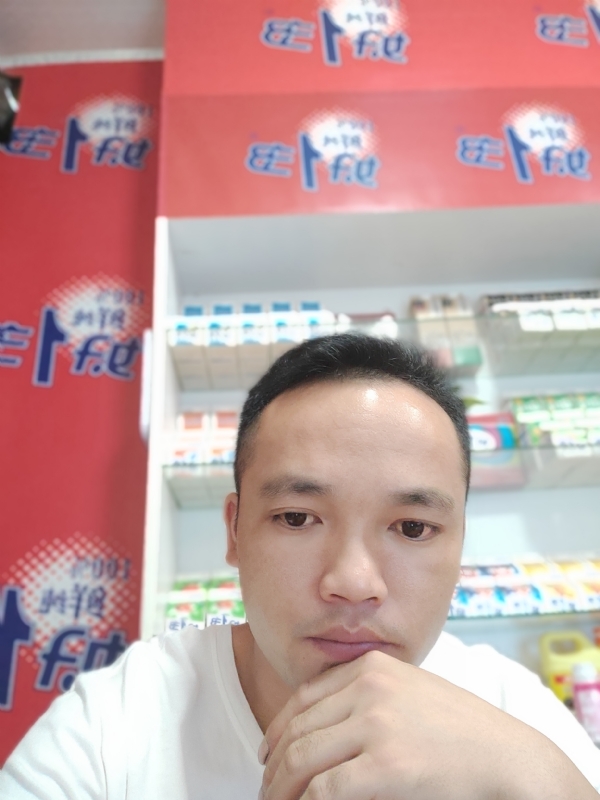 小老弟的第一张照片--曲靖相亲服务中心