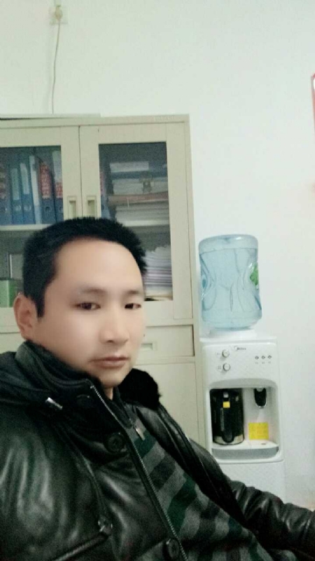 蓝色棒棒糖的第一张照片--曲靖相亲服务中心