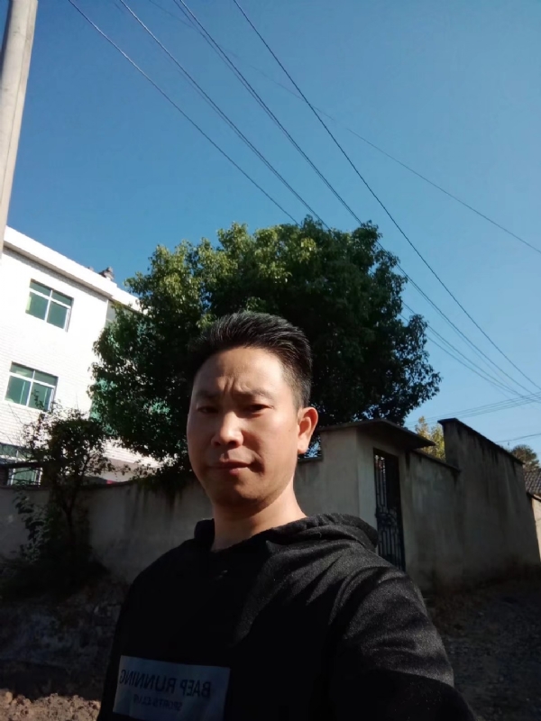寻缘中的第二张照片--曲靖相亲服务中心