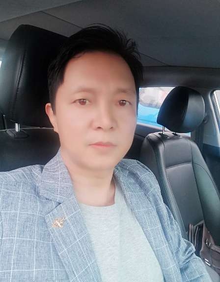深蓝的第一张照片--曲靖相亲服务中心