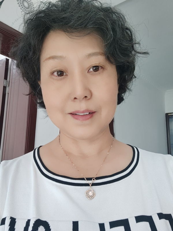 甜果的第一张照片--曲靖相亲服务中心