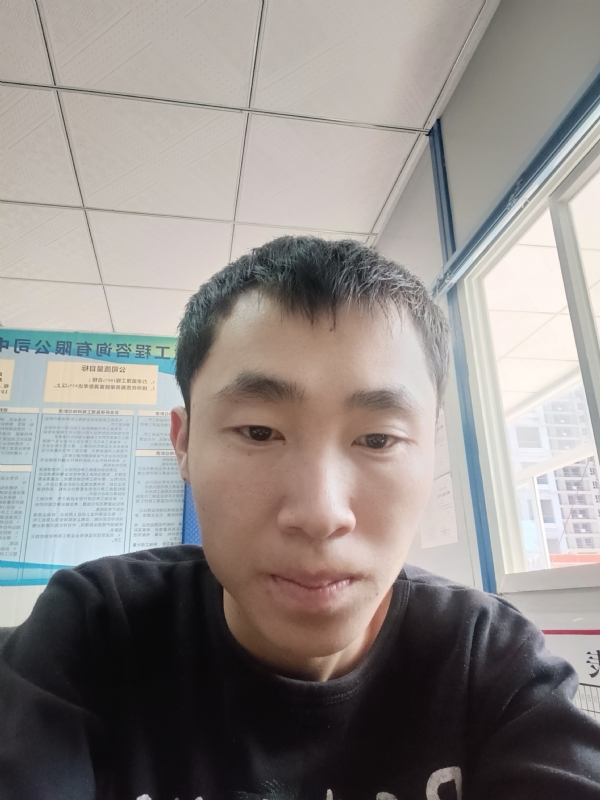 小哥哥的第一张照片--曲靖相亲服务中心