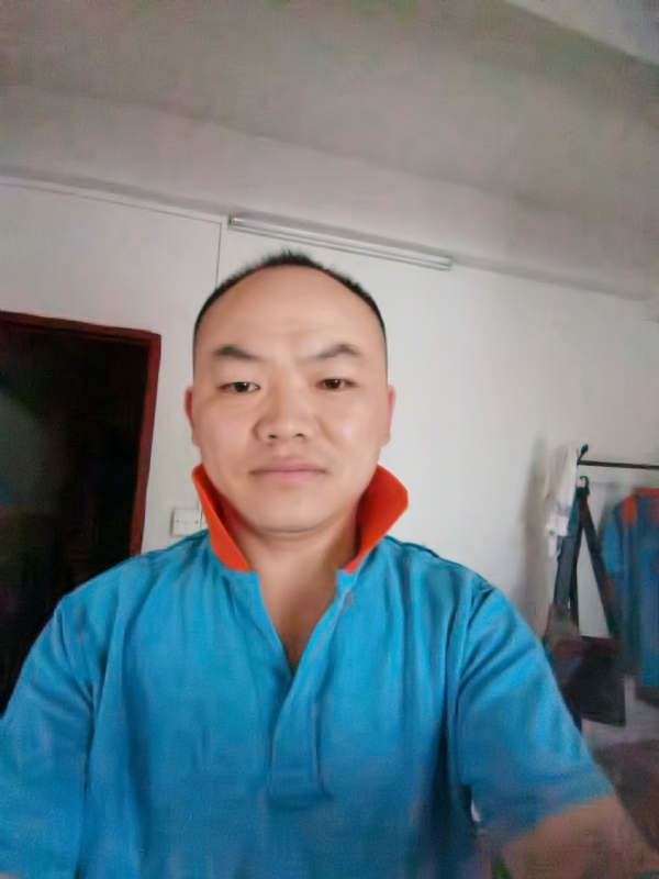 与子携老的第五张照片--曲靖相亲服务中心
